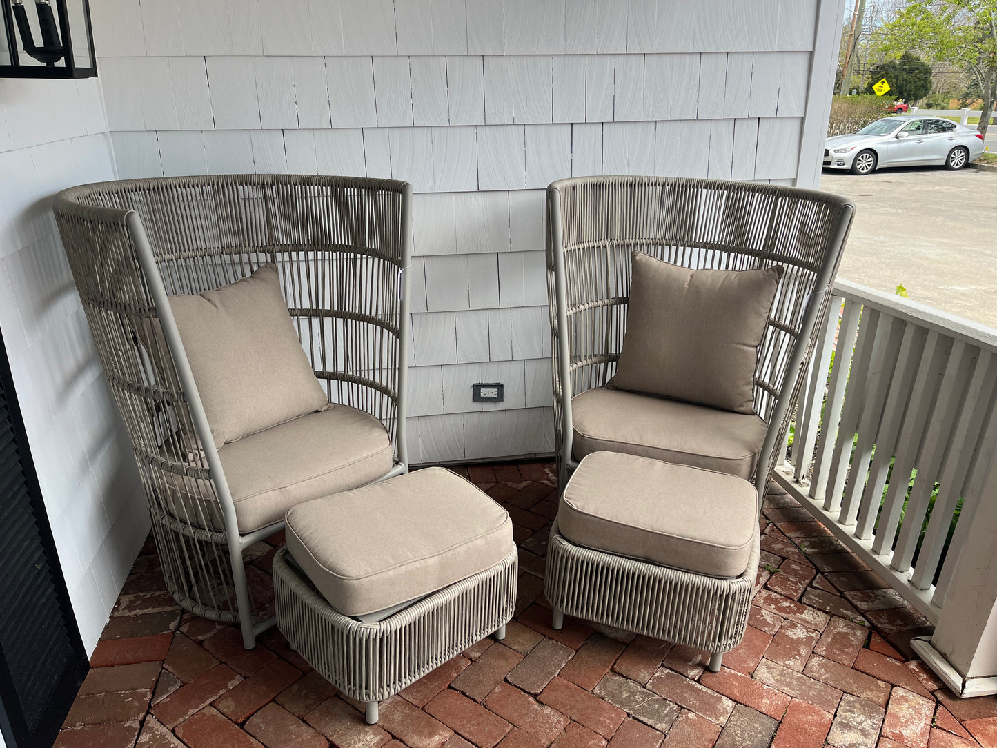Outdoor chair with ottoman