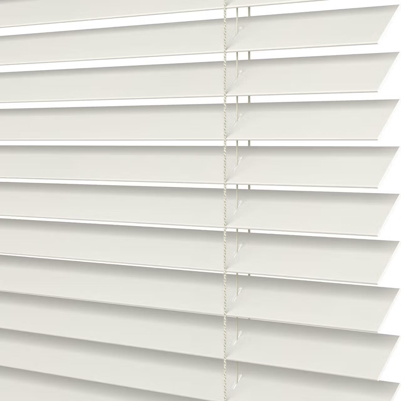 Hunter Douglas Everwood 2” Distinctions SimpleLift