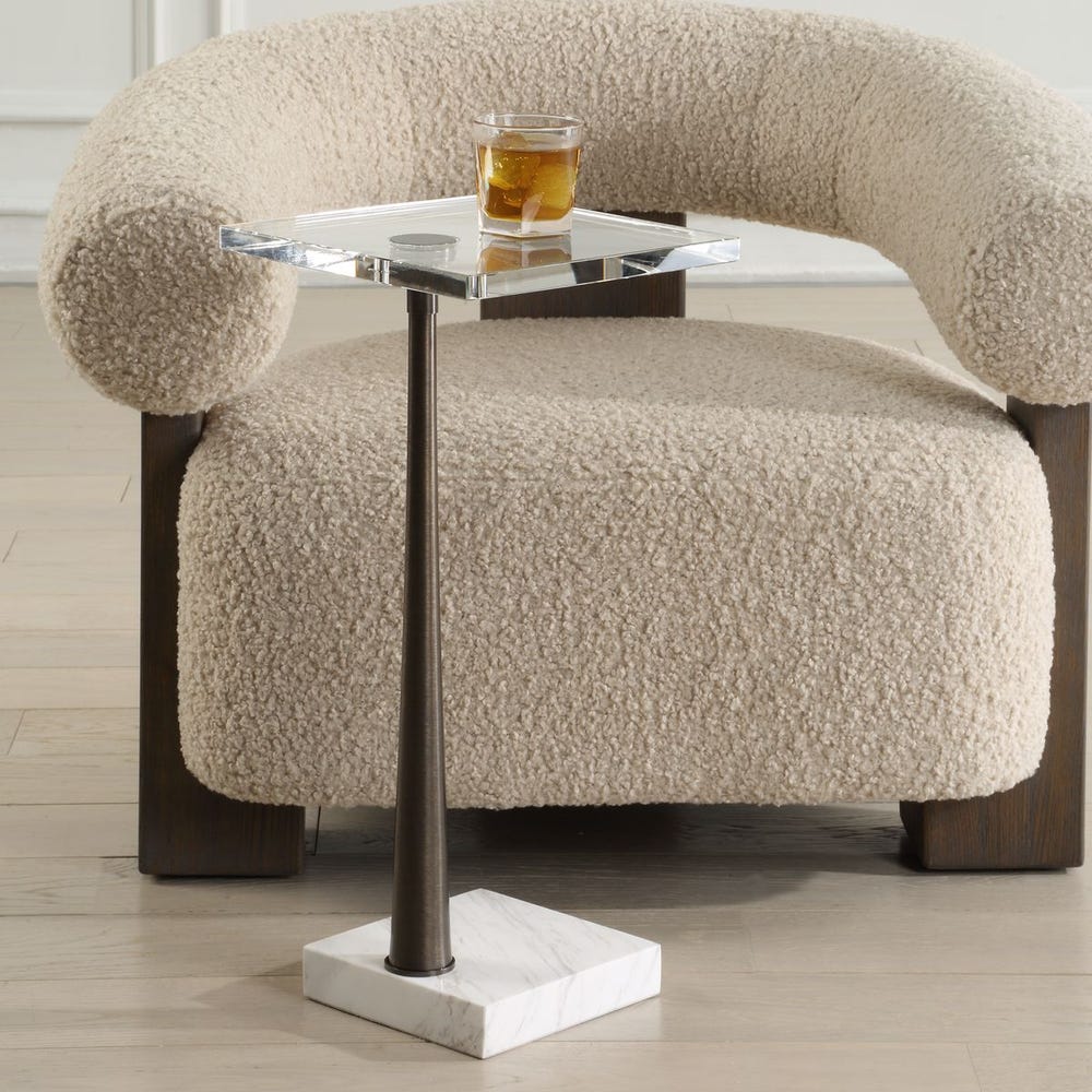 Pelton Drink Table