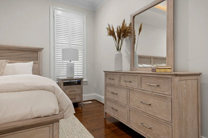 Lineage Collections Cape May 7 Drawer Dresser